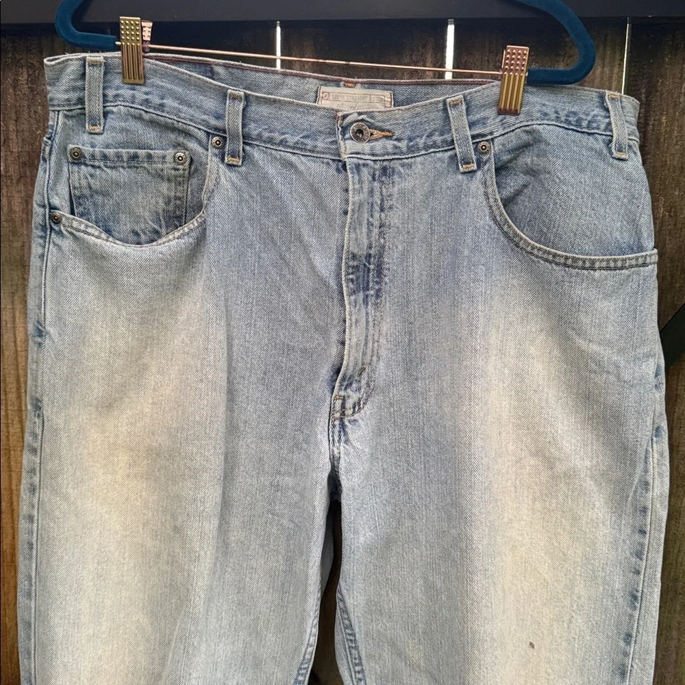 Levi’s ‘Loose Straight’ light wash jeans, 36 x 34 - Picture 4 of 8